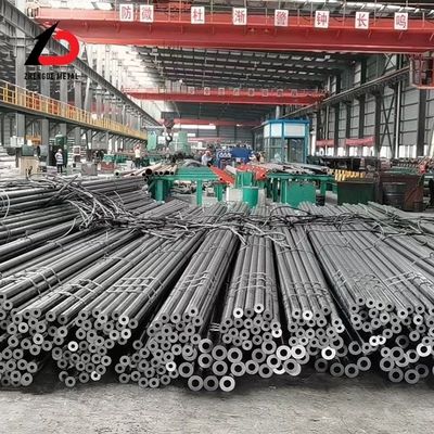 Ss400 S235jr Ss330 St37 St52 22*2.5mm 25*2mm 20*2.5mm 30*3mm Ronde zwart geverfde koolstofarme stalen buis Warmgewalste naadloze buis
