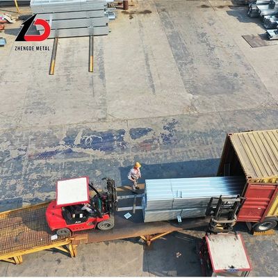 Q235 Prefabricated Building Steel Structure Op maat gemaakt S235 S275jr
