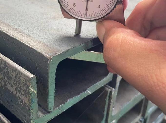 S330 Ss400 Warmgewalst Constructiestaal H-profiel 100*55*5*8.5 120*60*5.5*9 Aanpasbaar Cu Kanaalstaal 4